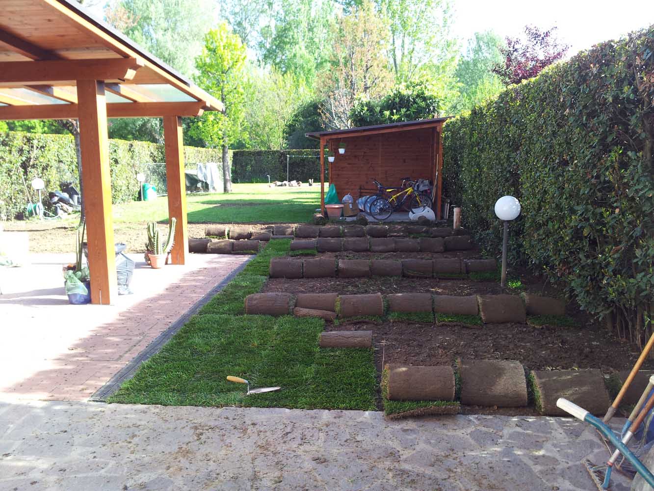 messa-in-posa-erba-rotoli-2